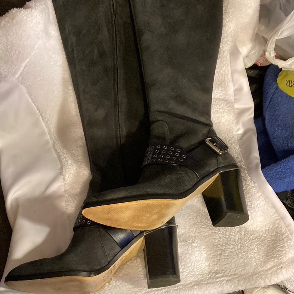 Thigh high Michael Kors size 8 1/2 high top boots